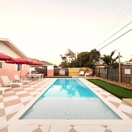 Luxury Villa 3 Blocks From The Beach With A Pool, Fire Pit And Outdoor Oasis Cape Canaveral Eksteriør billede