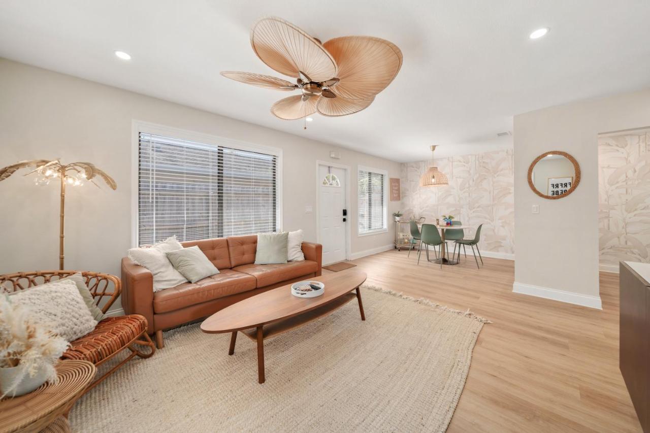 Luxury Villa 3 Blocks From The Beach With A Pool, Fire Pit And Outdoor Oasis Cape Canaveral Eksteriør billede